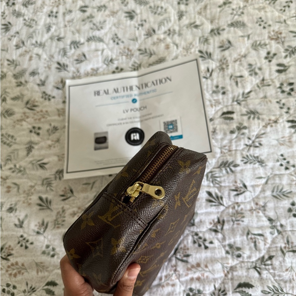 Louis Vuitton Monogram Trousse Toiletry Pouch - Picture 10 of 14